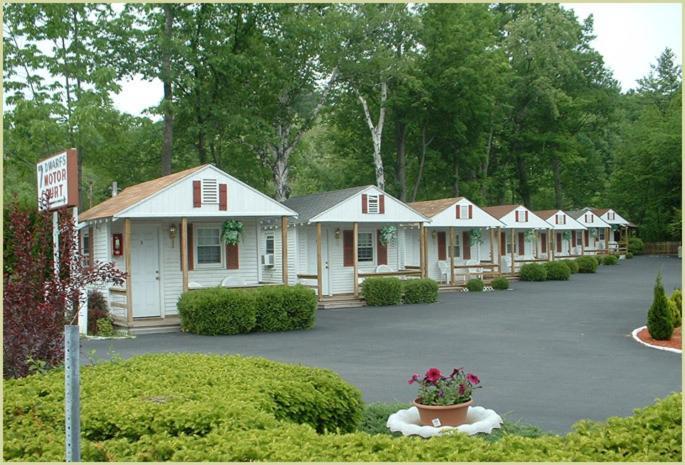 Seven Dwarfs Motel & Cabins Lake George Eksteriør billede