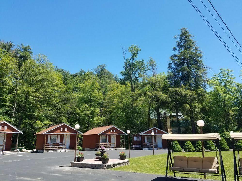Seven Dwarfs Motel & Cabins Lake George Eksteriør billede
